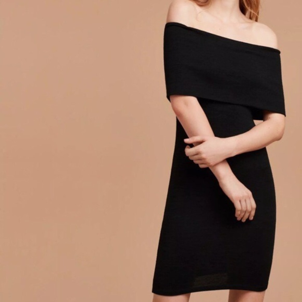 Wilfred Free off shoulder dress NWT